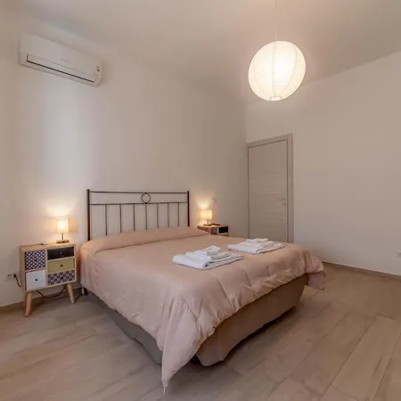 Doriana Flat - Monteverde * Rom